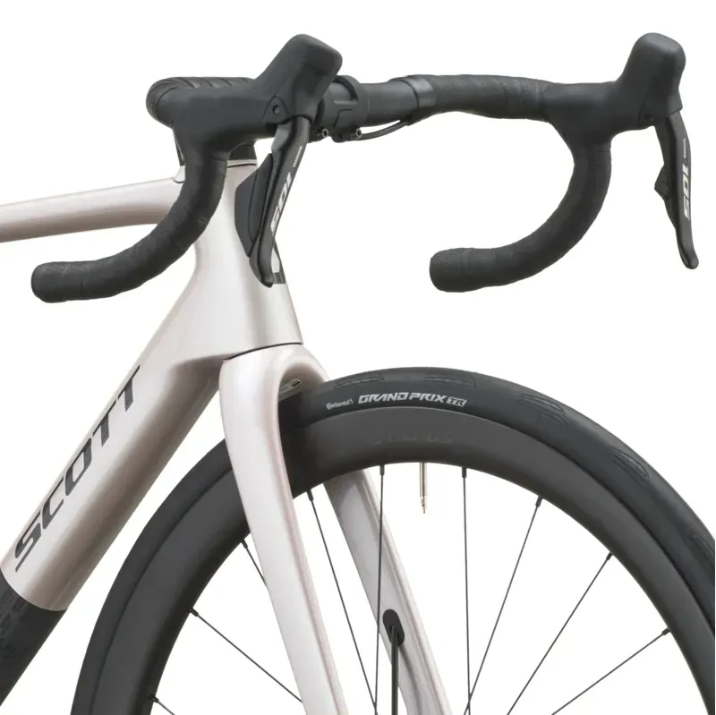 Scott Addict RC 30 Road Bike in Champagne Pink/Carbon Black-3