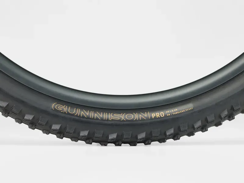 Bontrager Gunnison Pro XR 29x2.6-inch TLR MTB Tyre in Black-2