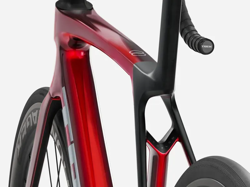 Trek Madone SL 6 AXS Fury Red/Smoke-3