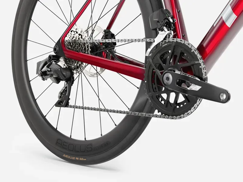 Trek Madone SL 6 AXS Fury Red/Smoke-5