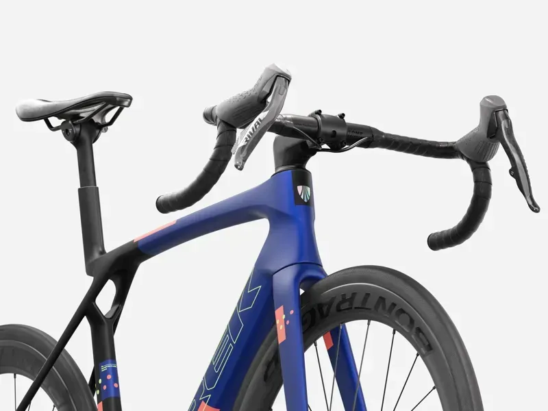 Trek Madone SL 6 AXS Gen 8 Road Bike in Matte Cobalt Blue/Trek Black/Living Coral-4
