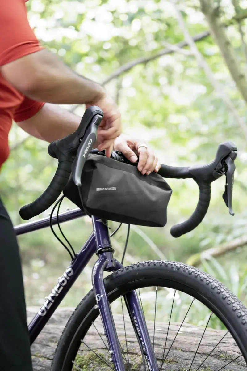 Madison Roam Waterproof 3L Handlebar Bag Grey-2