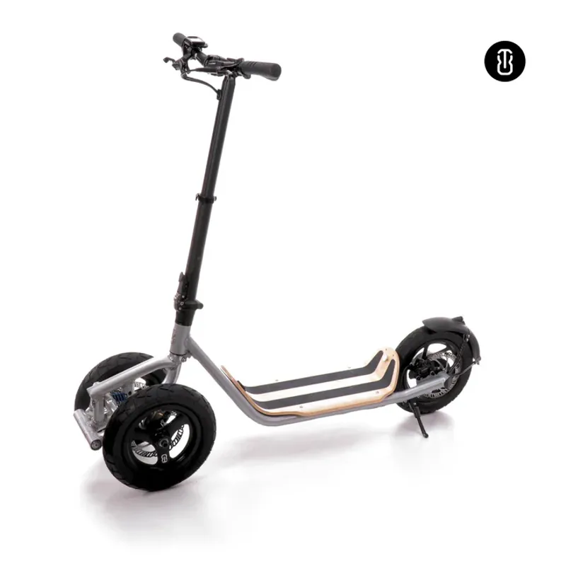 8TEV 3 Wheel Scooter - Ex Demo