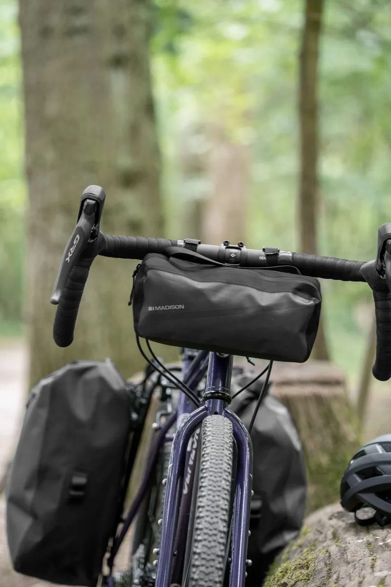 Madison Roam Waterproof 3L Handlebar Bag-5