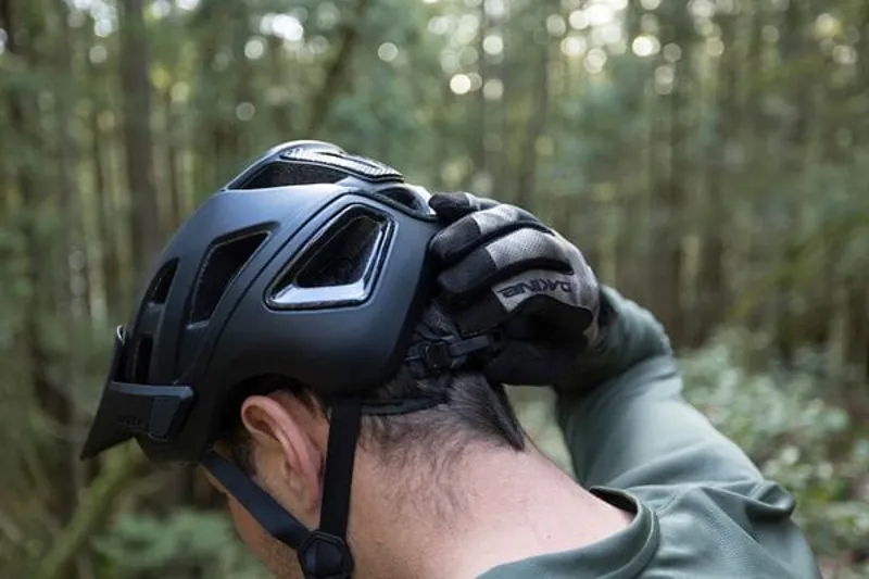 Lazer Jackal KinetiCore Helmet in Desert-4